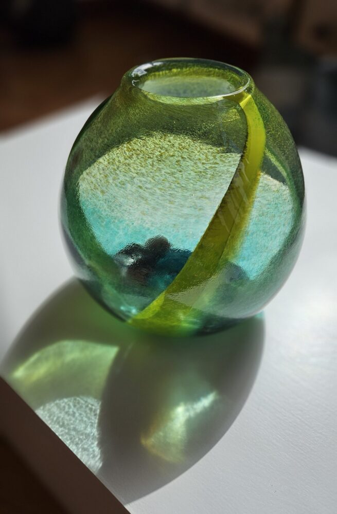Vase (dark green)